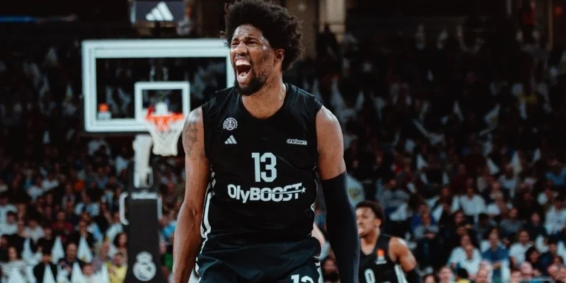 Fenerbahce - Paris Basketball Fenerbahce - Paris Basketball