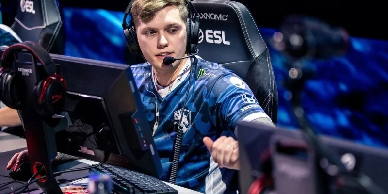 Team Liquid - FaZe Clan Team Liquid - FaZe Clan