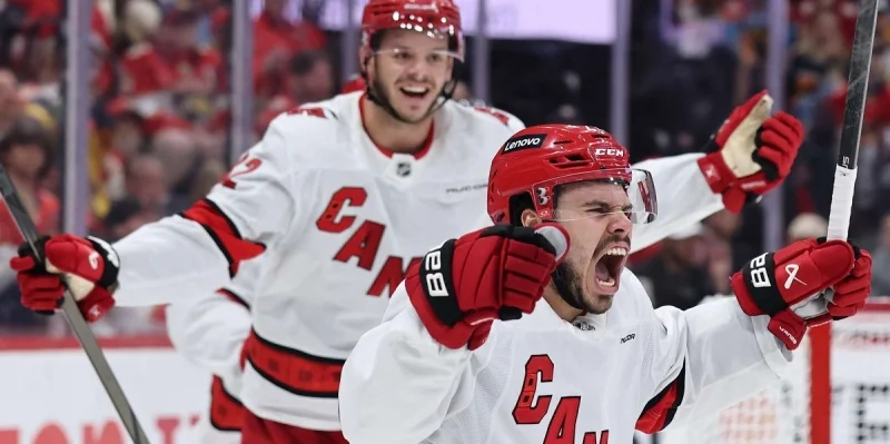 Carolina Hurricanes - Florida Panthers Carolina Hurricanes - Florida Panthers