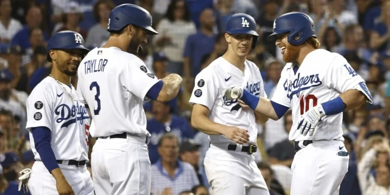 Los Angeles Dodgers - New York Yankees Los Angeles Dodgers - New York Yankees