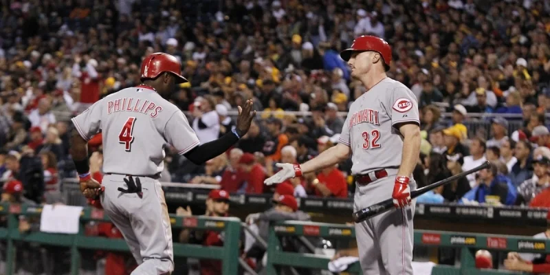Cincinnati Reds - Milwaukee Brewers Cincinnati Reds - Milwaukee Brewers