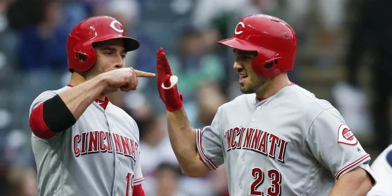 Cincinnati Reds - Minnesota Twins Cincinnati Reds - Minnesota Twins