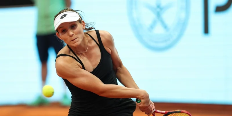 Caroline Dolehide - Varvara Gracheva Caroline Dolehide - Varvara Gracheva