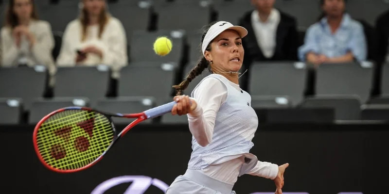 Lois Boisson - Viktoriya Tomova Lois Boisson - Viktoriya Tomova