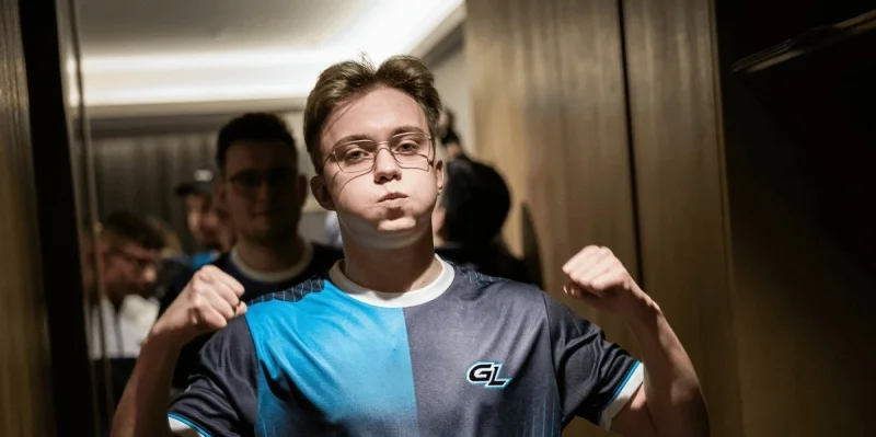 Team Falcons - Team GamerLegion