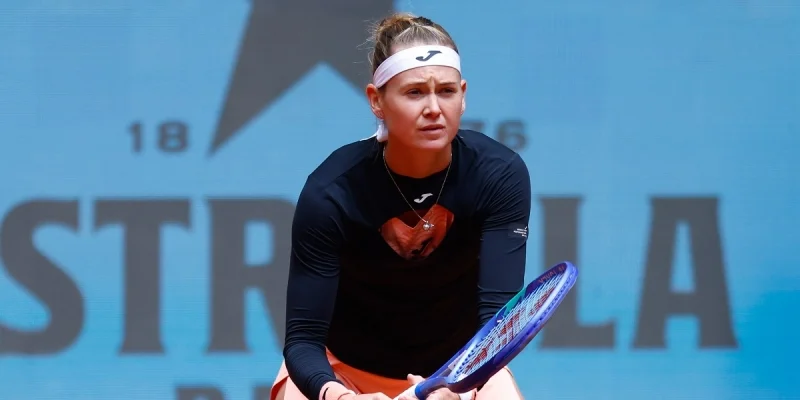 Moyuka Uchijima - Marie Bouzkova Moyuka Uchijima - Marie Bouzkova