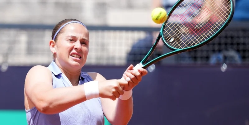 Lucia Bronzetti - Jelena Ostapenko