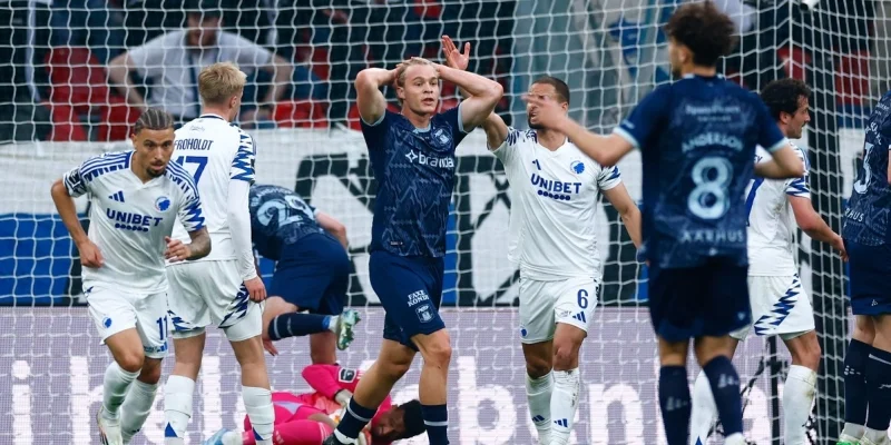 AGF - Vejle Boldklub AGF - Vejle Boldklub