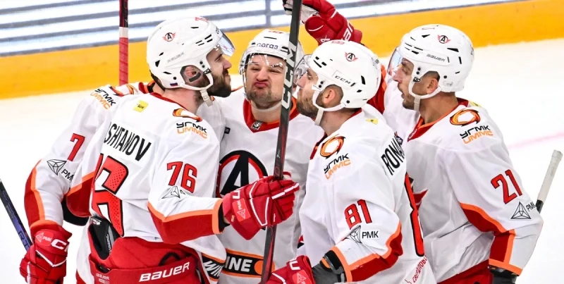 Avtomobilist Yekaterinburg - Salavat Yulaev Ufa Avtomobilist Yekaterinburg - Salavat Yulaev Ufa
