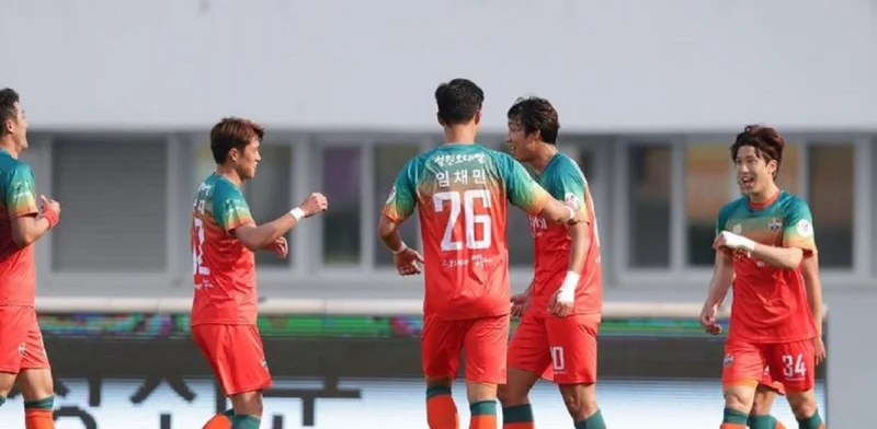 Gangwon FC - Shanghai Shenhua