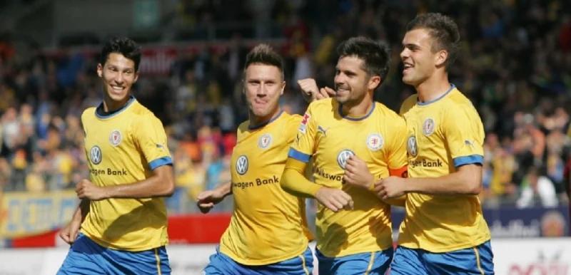 Eintracht Braunschweig - Paderborn
