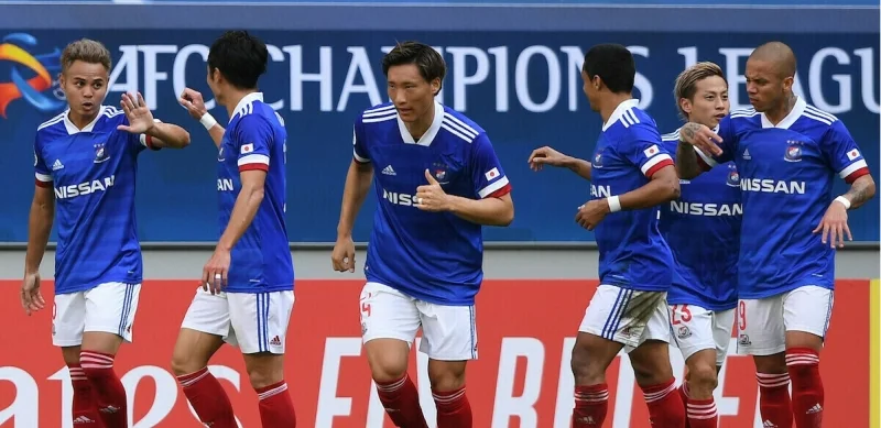 Yokohama FC - Sanfrecce Hiroshima Yokohama FC - Sanfrecce Hiroshima