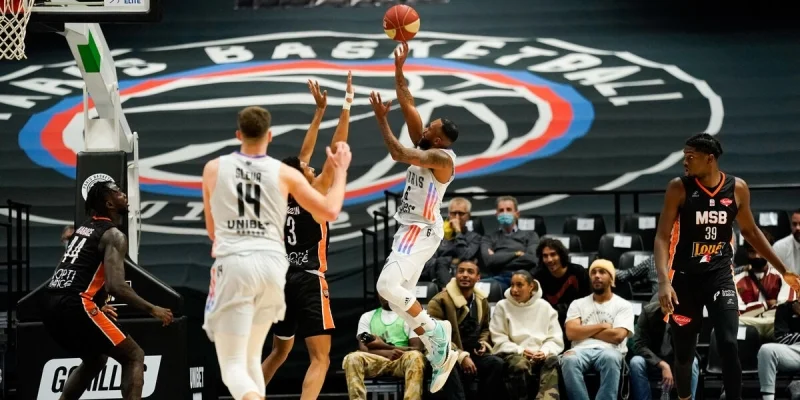 Paris Basketball - Virtus Bologna Paris Basketball - Virtus Bologna