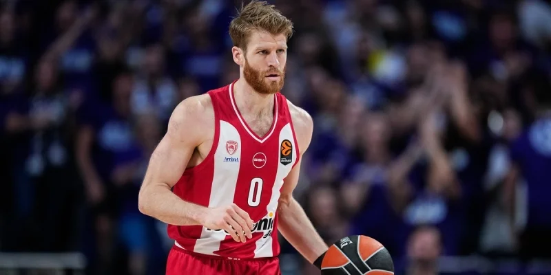 Olympiacos B.C. - BC Dubai