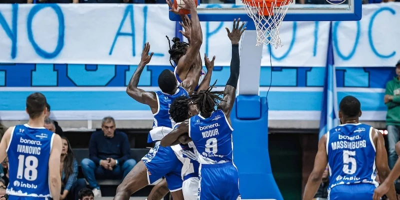 Pallacanestro Brescia - Aquila Basket Trento