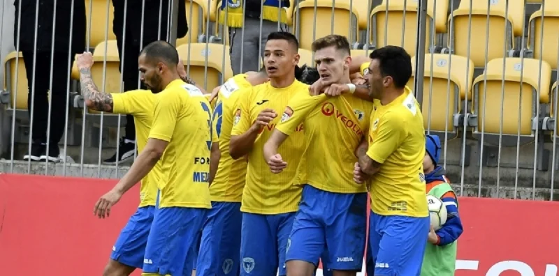 Petrolul Ploiesti - CFR Cluj Petrolul Ploiesti - CFR Cluj