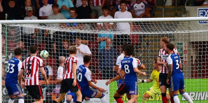 Cheltenham Town - Notts County Cheltenham Town - Notts County