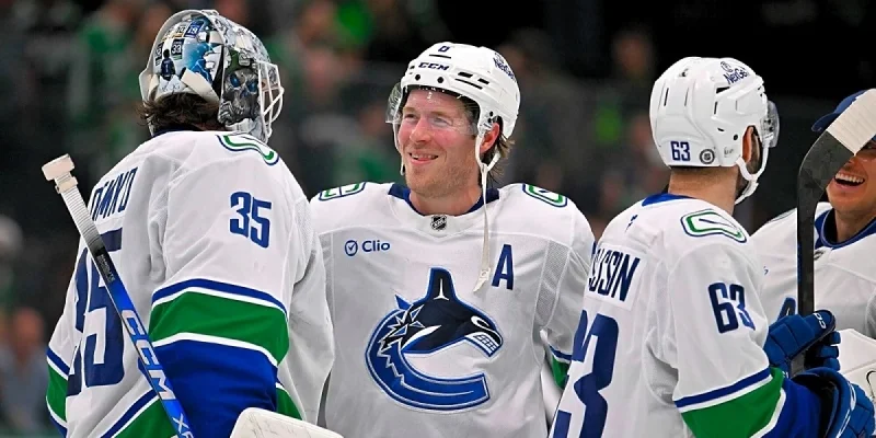 Vancouver Canucks - Winnipeg Jets Vancouver Canucks - Winnipeg Jets
