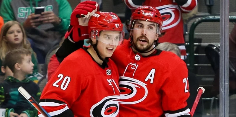 Carolina Hurricanes - Vancouver Canucks