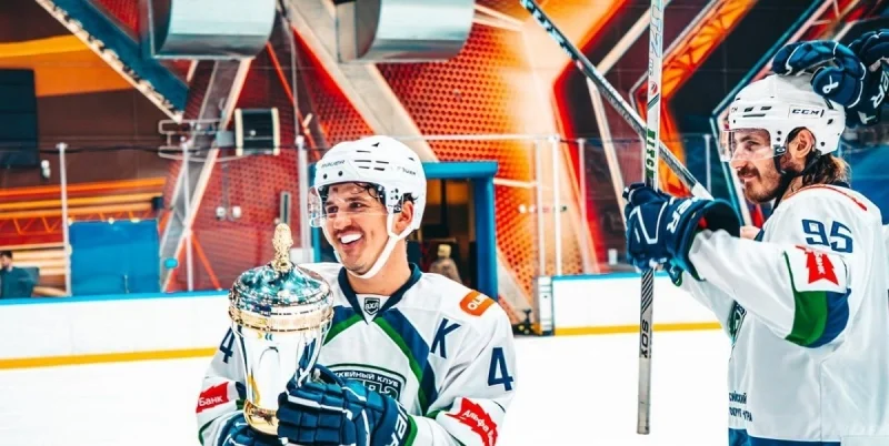 Ugra Khanty-Mansiysk - Molot-Prikamye Perm