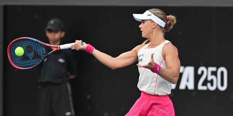 Elizabeth Mandlik - Oleksandra Oliynykova Elizabeth Mandlik - Oleksandra Oliynykova