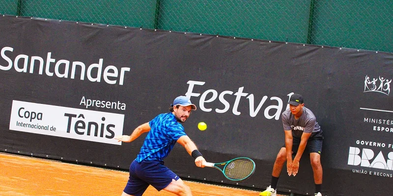 Gonzalo Villanueva - Nicolas Kicker