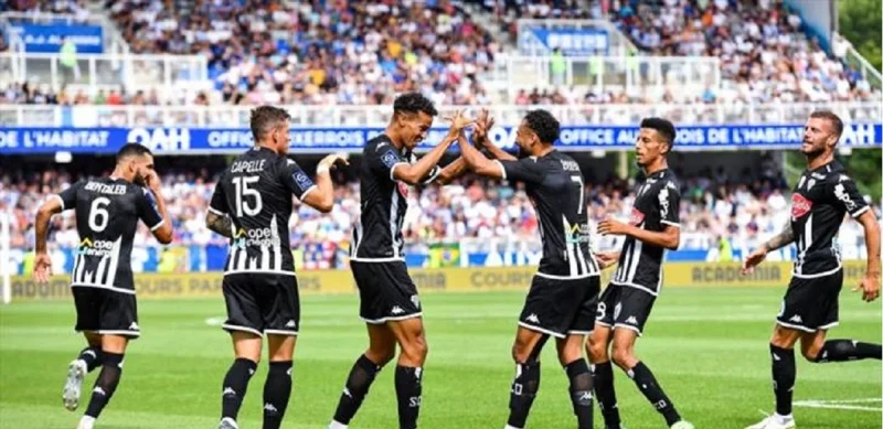 Angers - Lens