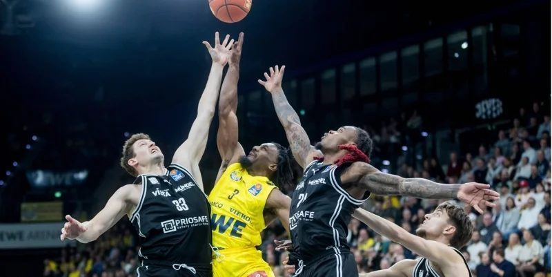 Brose Bamberg - Rostock Seawolves