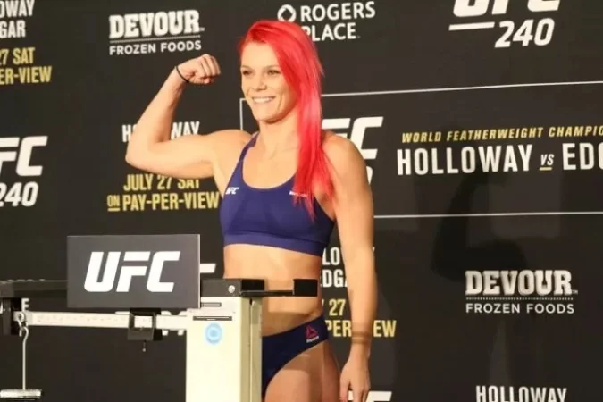 Amanda Lemos - Gillian Robertson Amanda Lemos - Gillian Robertson