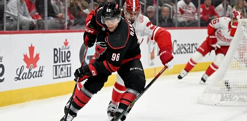 Carolina Hurricanes - Detroit Red Wings