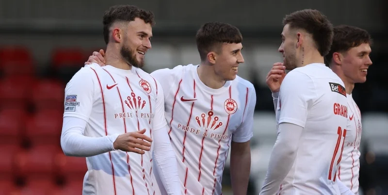Larne - Cliftonville Larne - Cliftonville