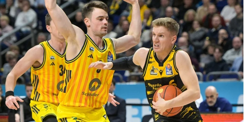 Alba Berlin - Basketball Loewen Braunschweig