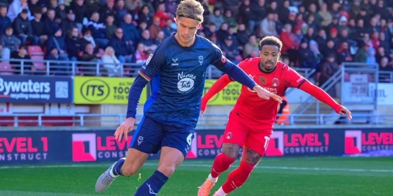 Lincoln City - Huddersfield Town Lincoln City - Huddersfield Town