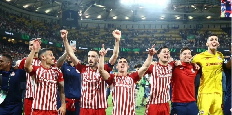 Olympiacos - OFI Crete Olympiacos - OFI Crete