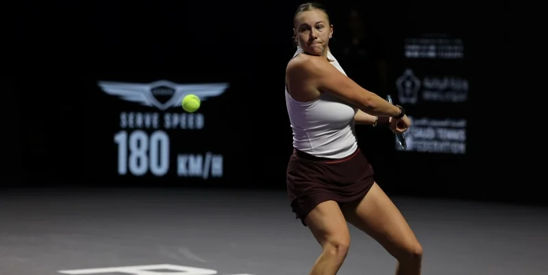 Kimberly Birrell - Amanda Anisimova