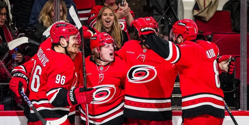 Carolina Hurricanes - Anaheim Ducks