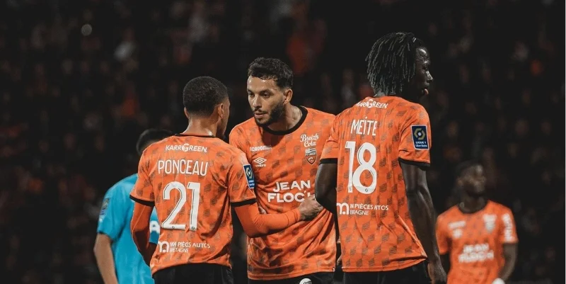 Hauts Lyonnais - Lorient Hauts Lyonnais - Lorient