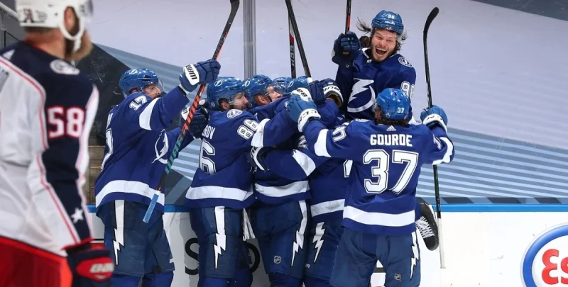 Columbus Blue Jackets - Tampa Bay Lightning