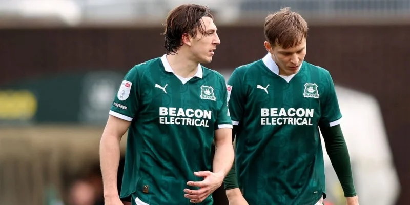 Plymouth Argyle - Mansfield Town Plymouth Argyle - Mansfield Town
