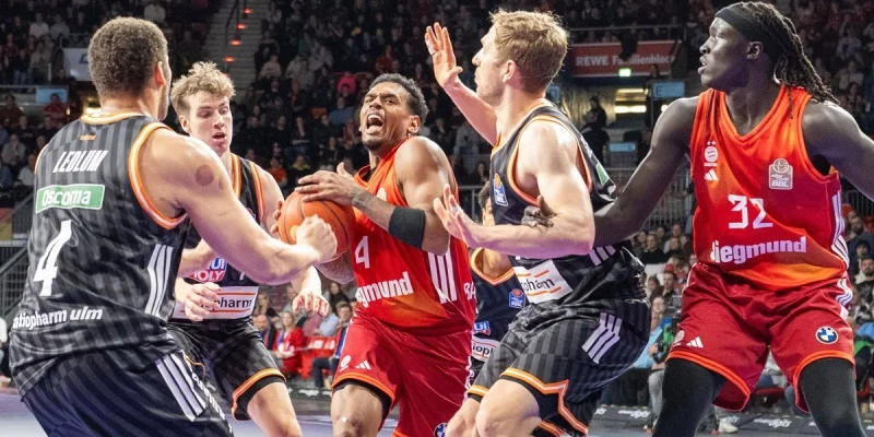 FC Bayern Munchen - Paris Basketball FC Bayern Munchen - Paris Basketball