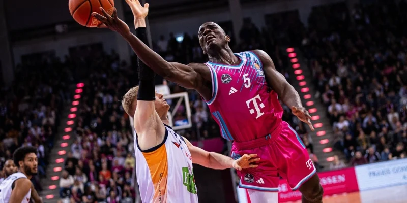 Telekom Baskets Bonn - Science City Jena Telekom Baskets Bonn - Science City Jena