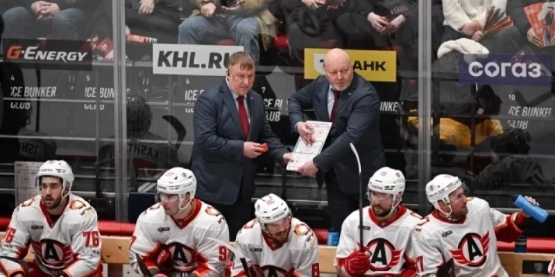 Avtomobilist Yekaterinburg - HC Dynamo Moscow