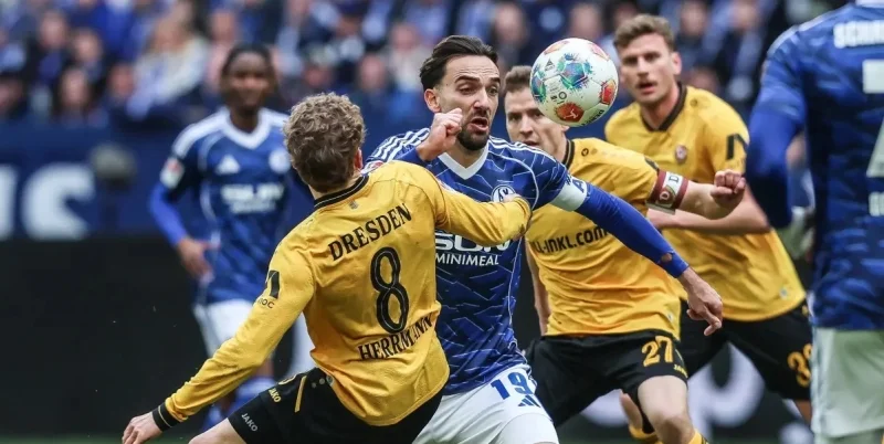 Holstein Kiel - Schalke 04 Holstein Kiel - Schalke 04