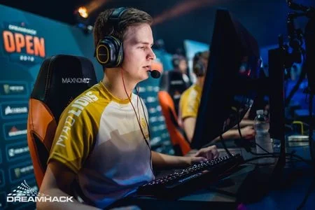 mouz NXT - ECSTATIC