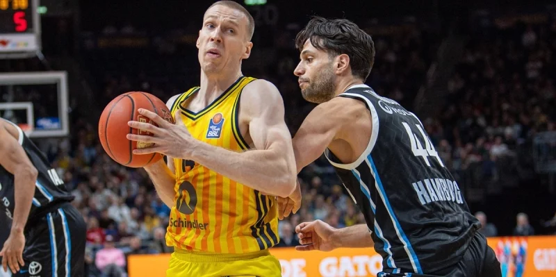 Alba Berlin - EWE Baskets Oldenburg Alba Berlin - EWE Baskets Oldenburg