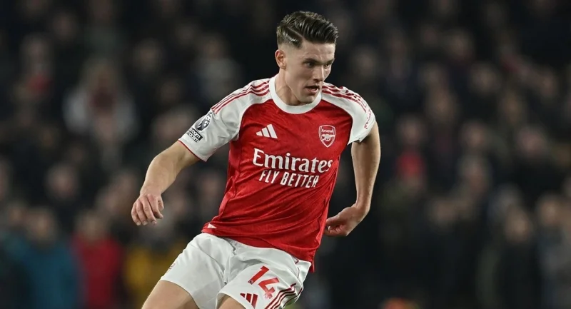 Mansfield Town - Arsenal Mansfield Town - Arsenal