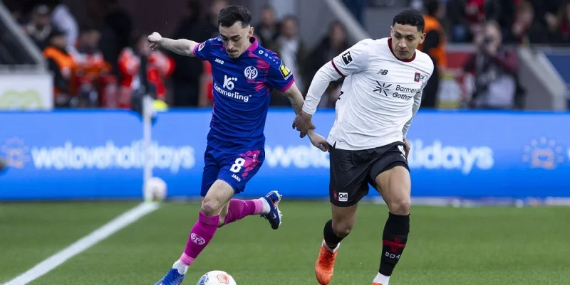 Mainz 05 - VfB Stuttgart Mainz 05 - VfB Stuttgart