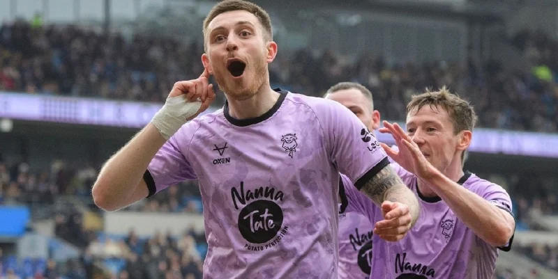 Exeter City - Lincoln City Exeter City - Lincoln City