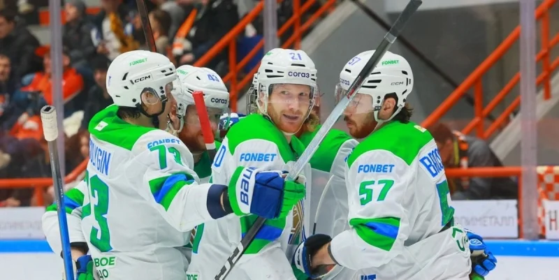 Salavat Yulaev Ufa - Shànghǎi lóng duì