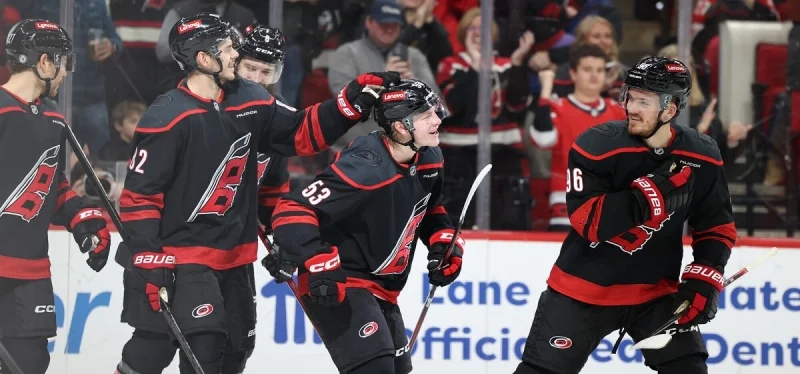 Columbus Blue Jackets - Carolina Hurricanes Columbus Blue Jackets - Carolina Hurricanes